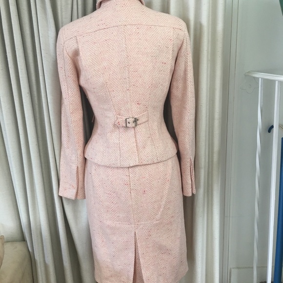 Suits - Picture 1 of 4